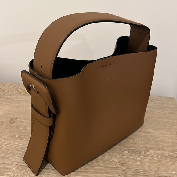 Arket Brown Leather Bag - Picture 2 of 13